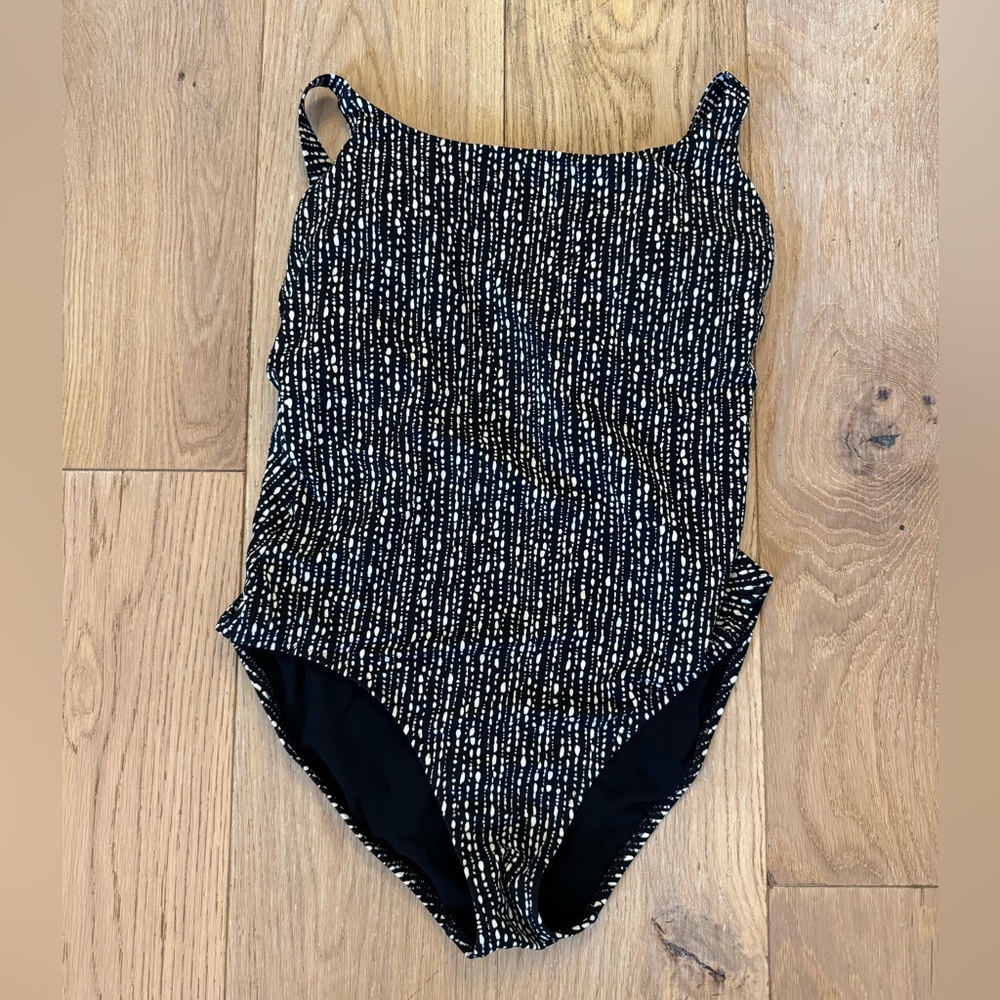 Women’s Athleta black and white one piece swimsuit